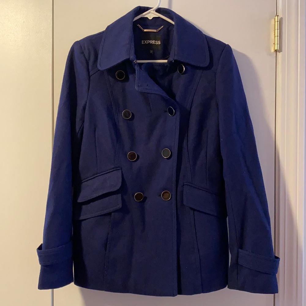 Super cutr Express royal blue trench coat with black buttons
